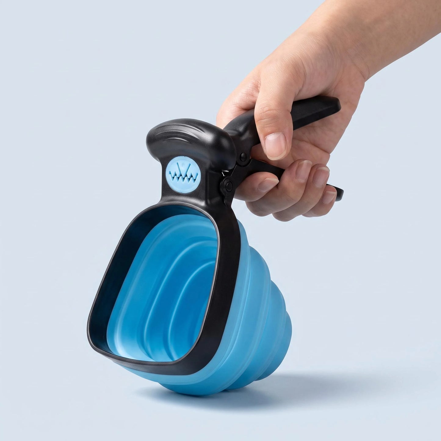 PawSnap™ Travel Scooper